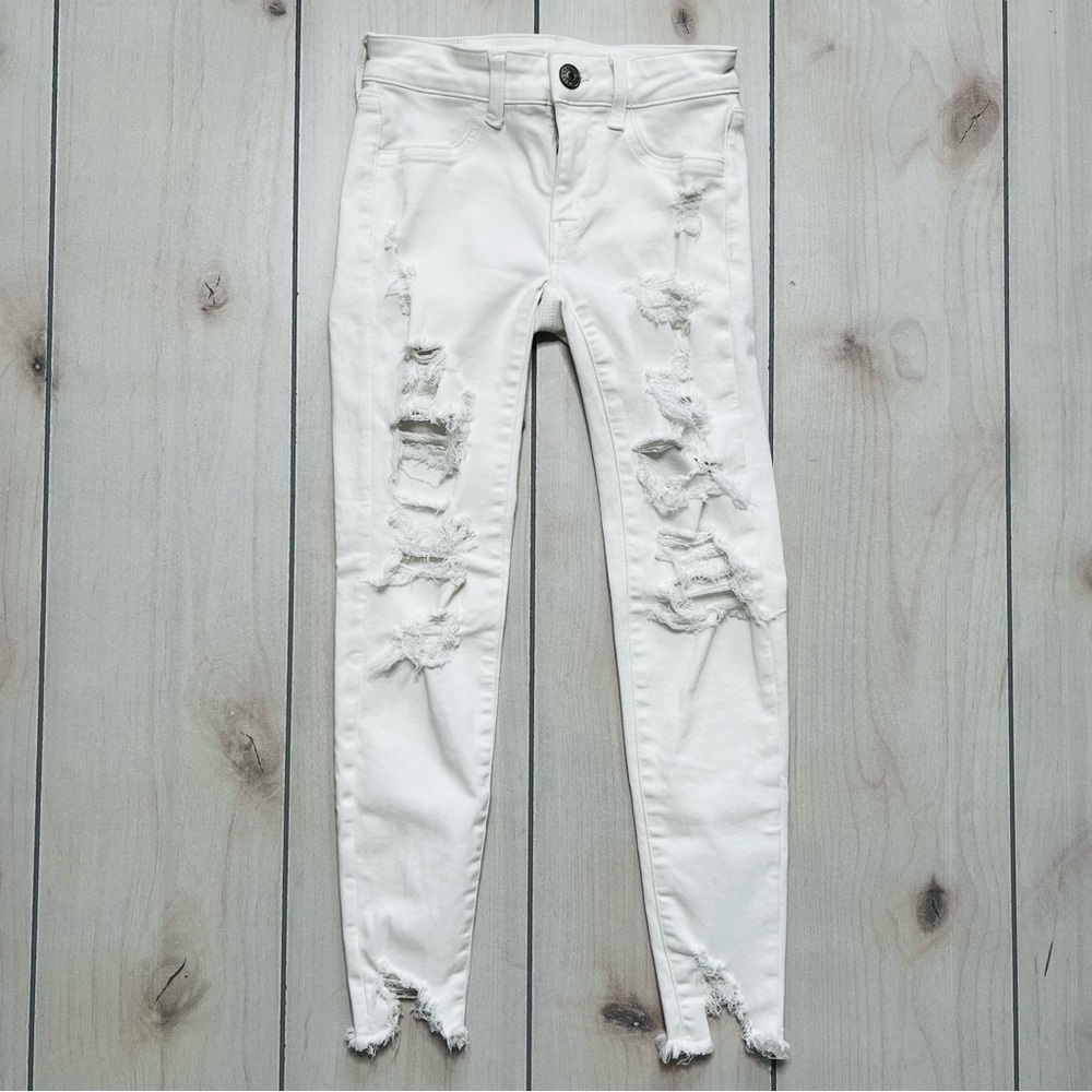 American Eagle White Destroyed Skinny Jeans
